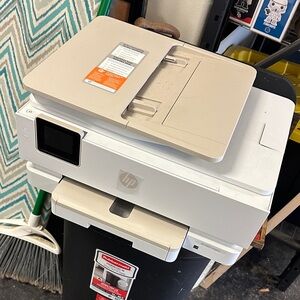 HP All-in-One Printer - White and Tan